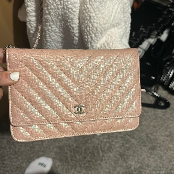 Chanel purse - Picture 1 of 2